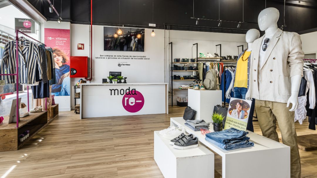 Moda re- Jerez CC Luz Shopping: interior