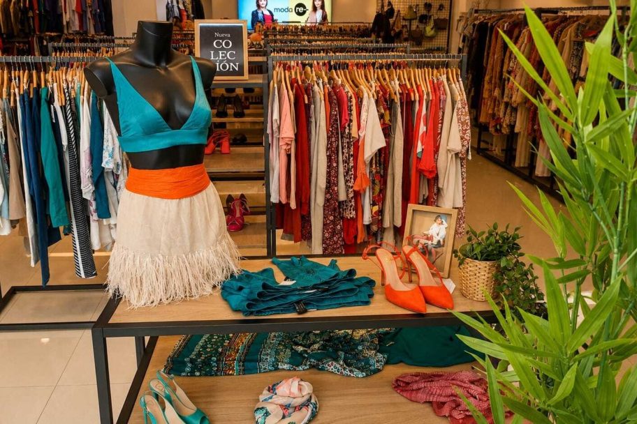 Interior de Arroupa con Moda re- A Coruña, ropa de segunda mano en A Coruña