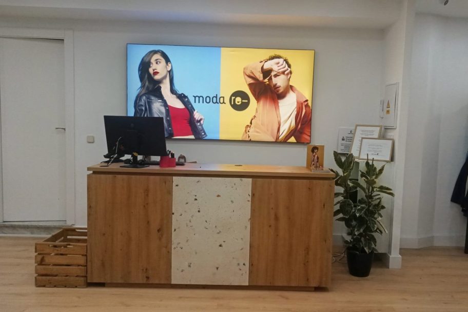 Mostrador de Moda re- Albacete, ropa de segunda mano en Albacete