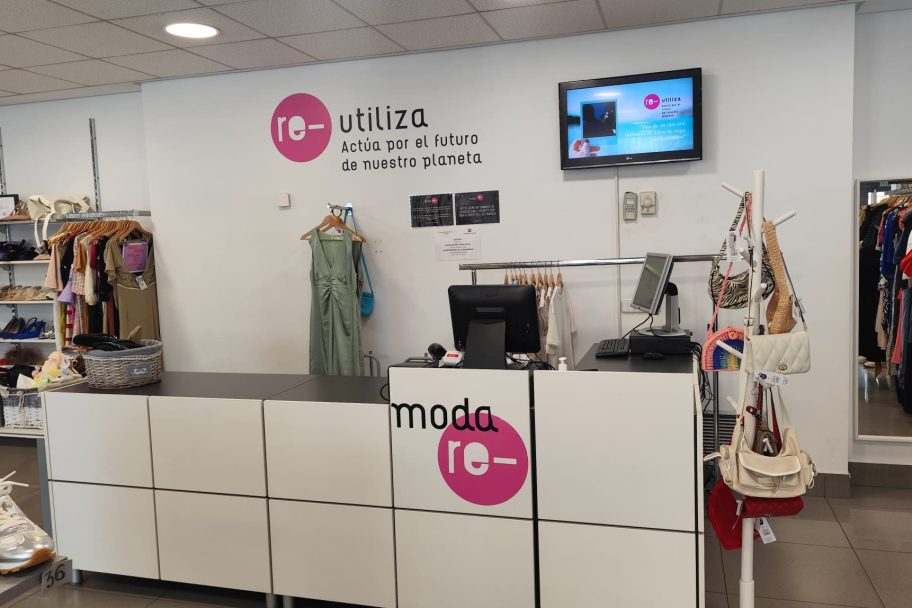 Mostrador de Moda re- Madrid General Ricardos, ropa de segunda mano en Madrid